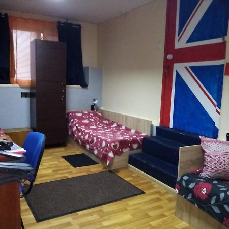 Нау Гостиница Kiew Exterior foto
