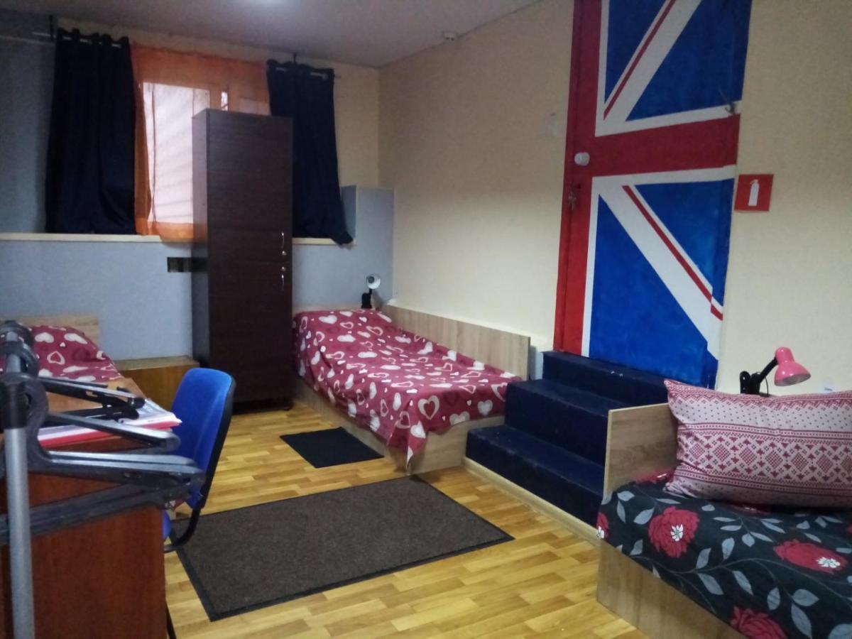 Нау Гостиница Kiew Exterior foto